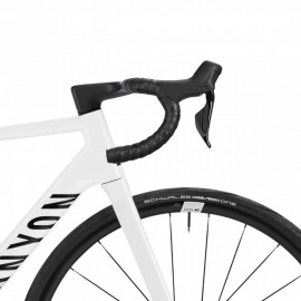 2026 Canyon Ultimate CF 7 Di2 Road Bike