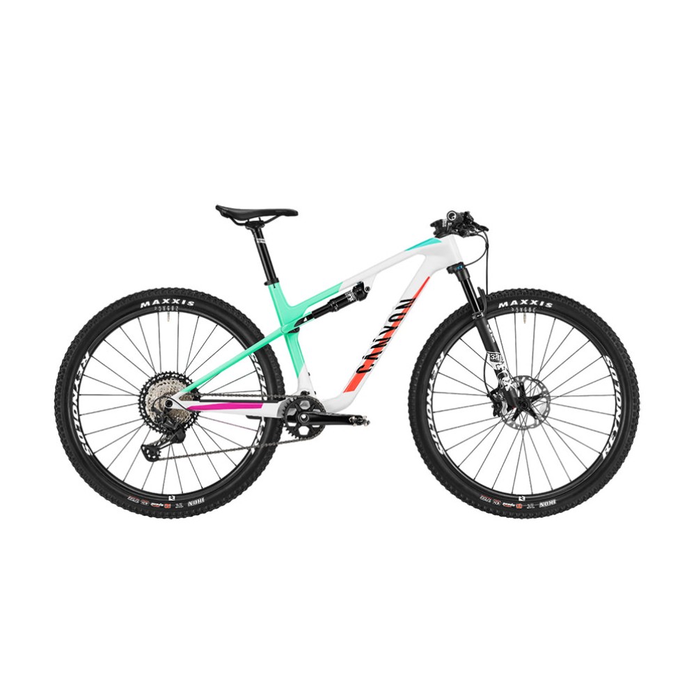 2023 Canyon Lux World Cup CF 7 Mountain Bike