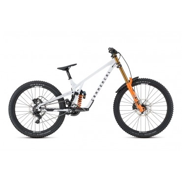 2026 COMMENCAL SUPREME DH V5 SIGNATURE MOUNTAIN BIKE